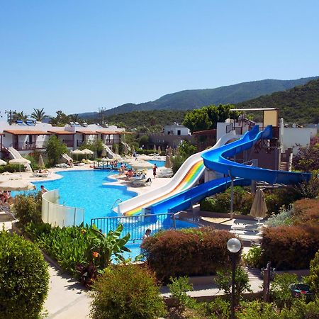 Izer Hotel Beach Club Торба Экстерьер фото