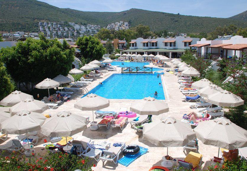 Izer Hotel Beach Club Торба Экстерьер фото
