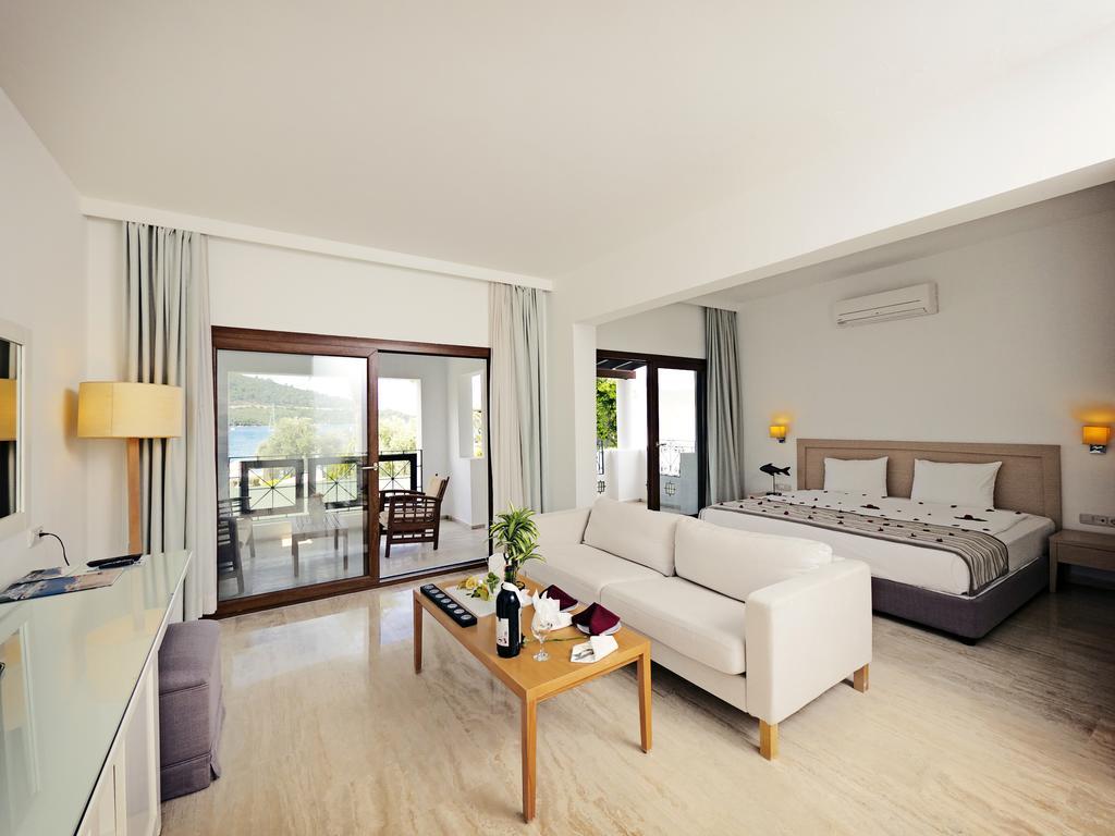 Izer Hotel Beach Club Торба Номер фото
