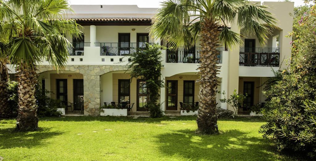 Izer Hotel Beach Club Торба Экстерьер фото