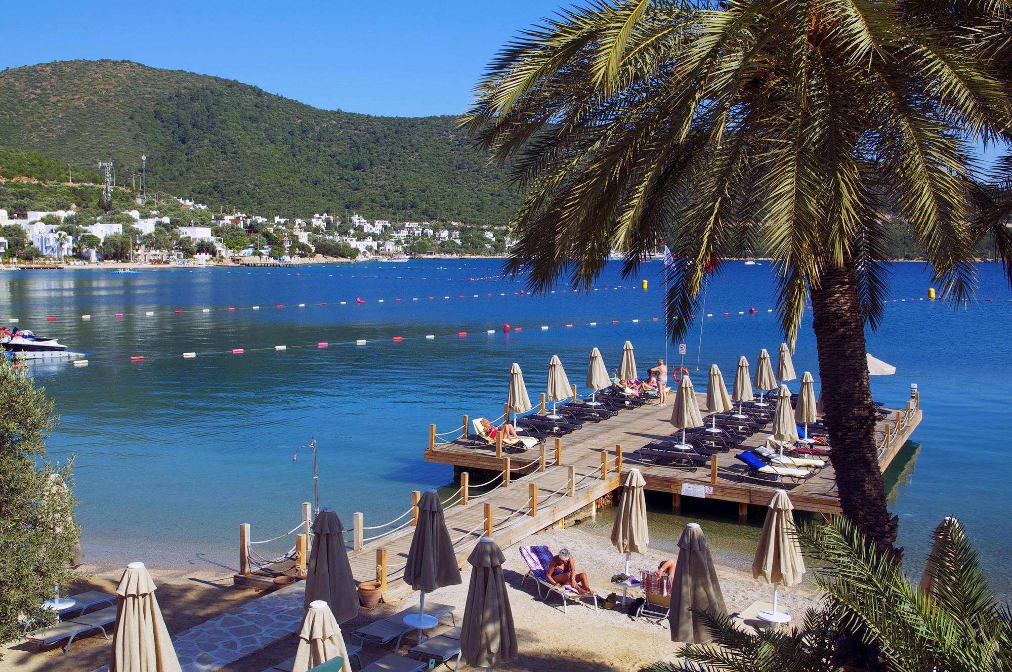 Izer Hotel Beach Club Торба Экстерьер фото